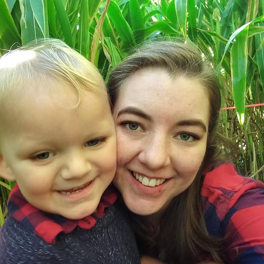 Meet your Posher, Lauren